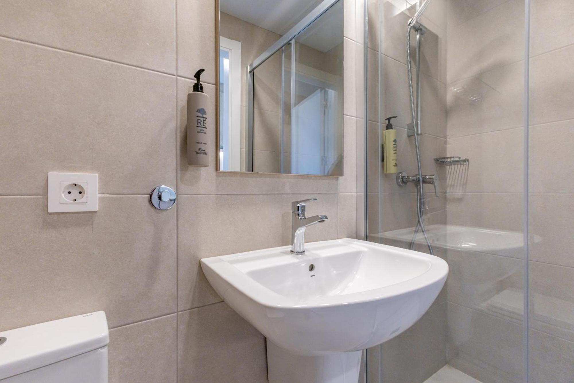 Hotel Nido Malvarrosa バレンシア 部屋 写真